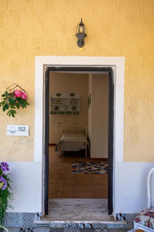 Апарт готель Il Panorama Housing Cilento Санта-Марія-ді-Кастеллабате Екстер'єр фото