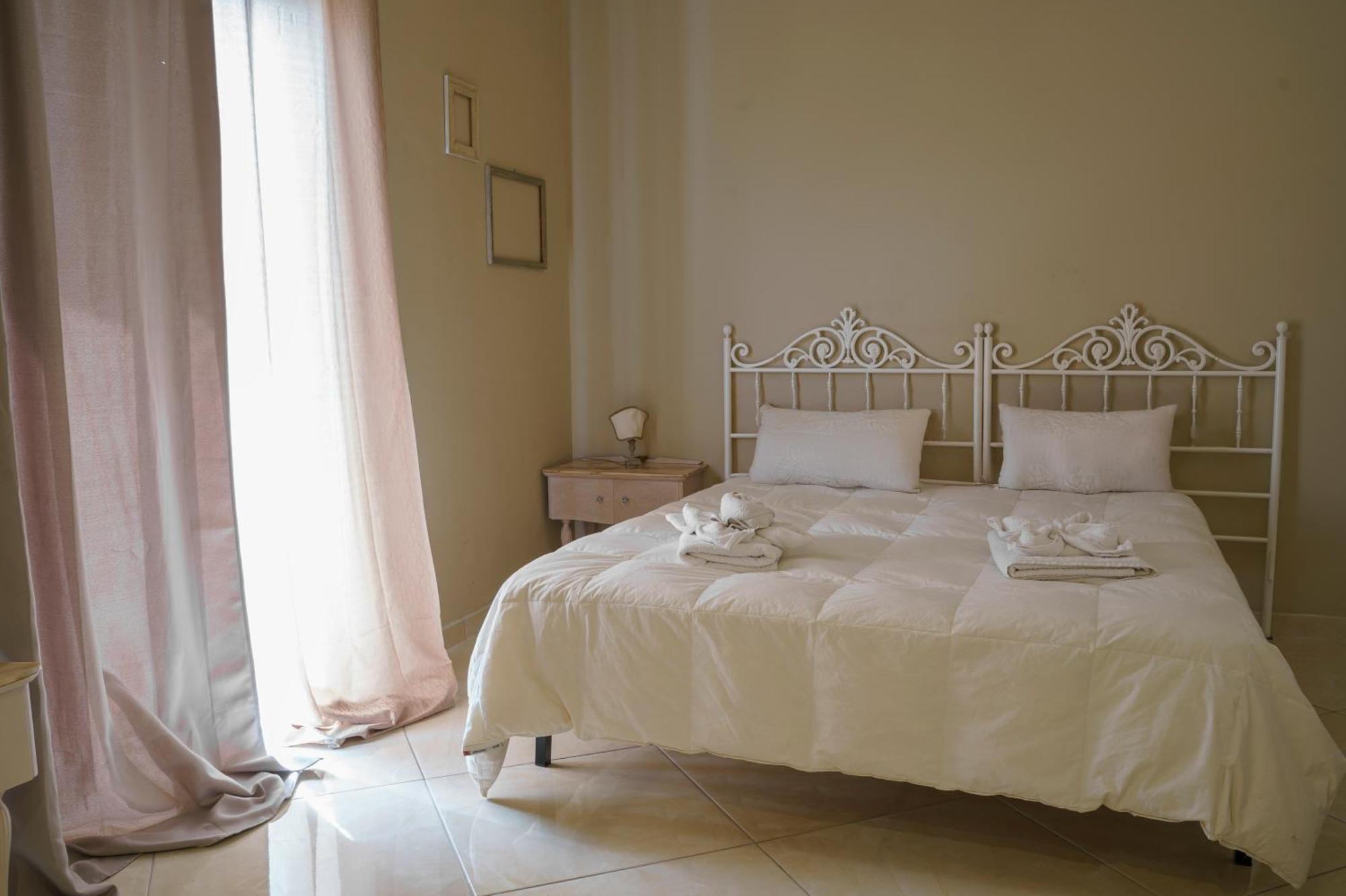 Апарт готель Il Panorama Housing Cilento Санта-Марія-ді-Кастеллабате Екстер'єр фото