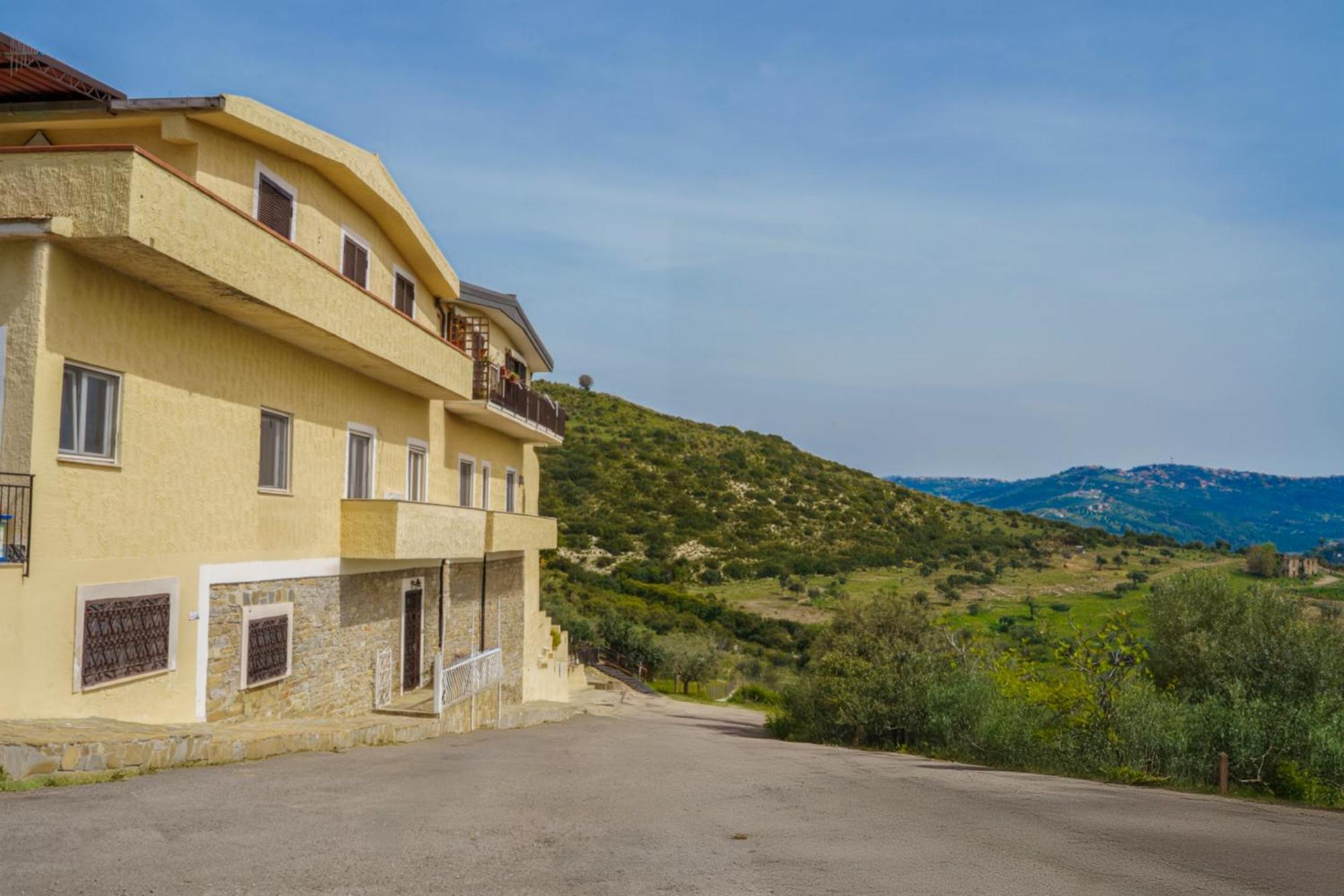 Апарт готель Il Panorama Housing Cilento Санта-Марія-ді-Кастеллабате Екстер'єр фото
